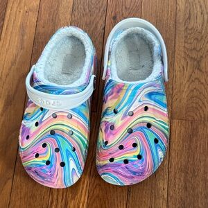 CROCS Kids' fuzzy Swirl Pattern Size 3